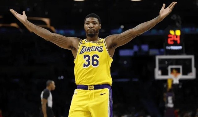 世界杯冠军次数排名-湖人128-104国王3喜1忧！肯纳德+2配角太好用，艾顿作用太低！