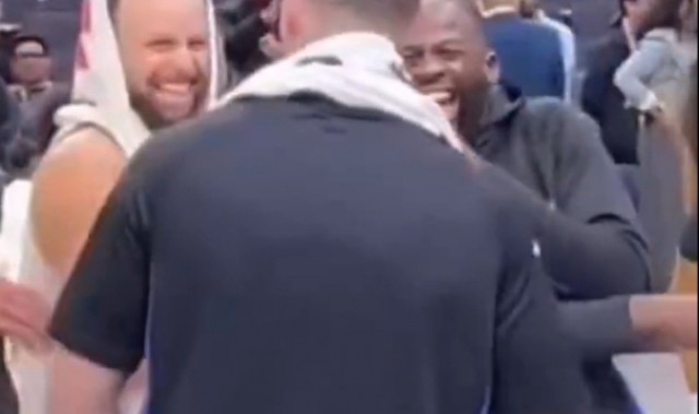 挤不进的圈别硬挤！库追汤大笑热聊 波杰姆强行尬聊试图融入